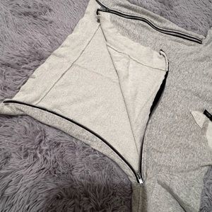 Nice, comfy sweater also stretches